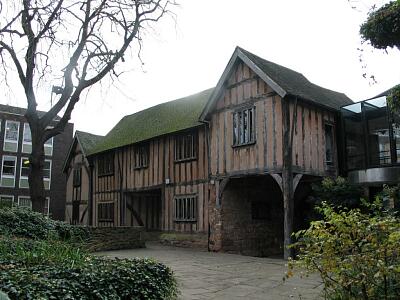 16th century gatehouse to Cheylesmore Manor, Manor House Drive  © Coventry City Council