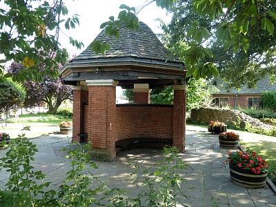 Summer House, Lady Herbert's Garden  © Coventry City Council
