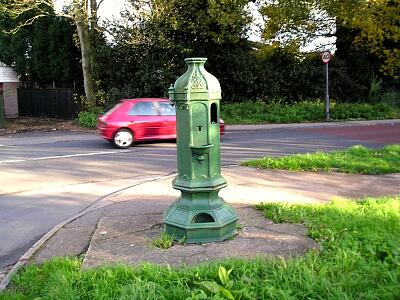 Earlsdon Avenue South Drinking Fountain  © Coventry City Council